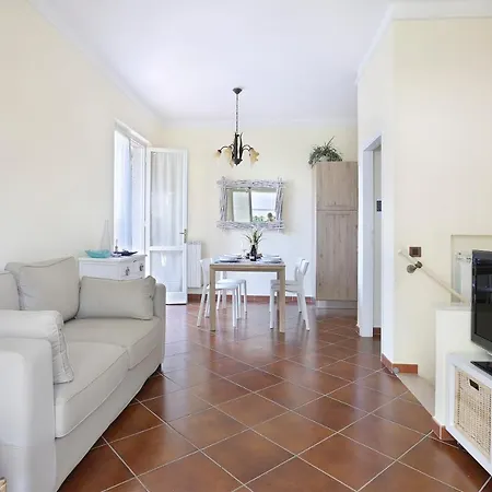 New!! Magenta! Feriehus Pietrasanta